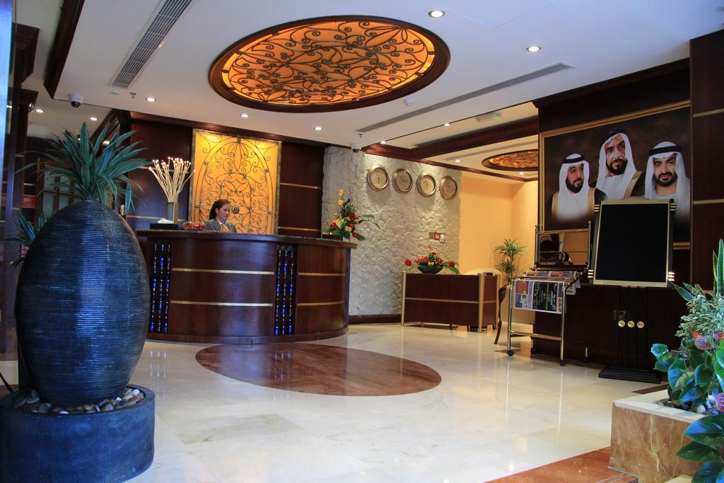 Trianon Royal Hotel Abú Dhabí Exteriér fotografie