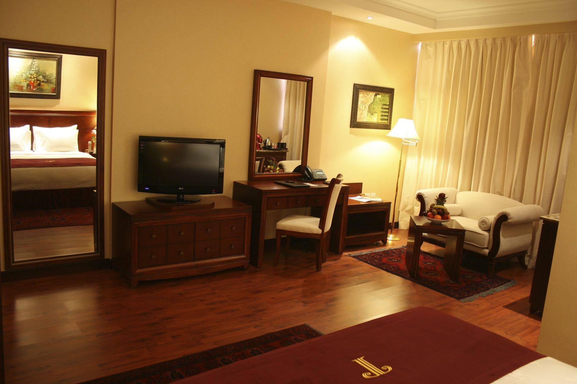 Trianon Royal Hotel Abú Dhabí Exteriér fotografie